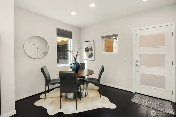 Dining room.