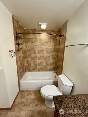 Beautiful Tile  in the Bathroom - Condo Professionally cleaned!