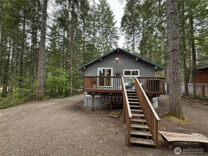 Large back deck perfect for barbecuing.