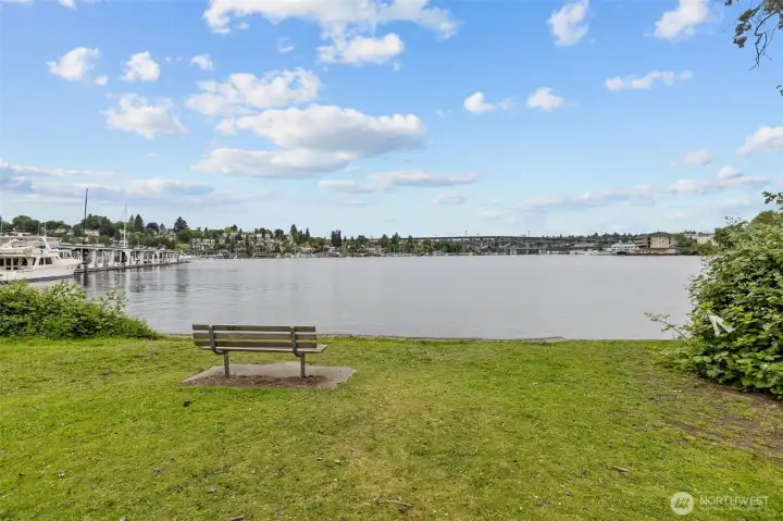 West Montlake Park is right around the corner! West Montlake Park is right around the corner!