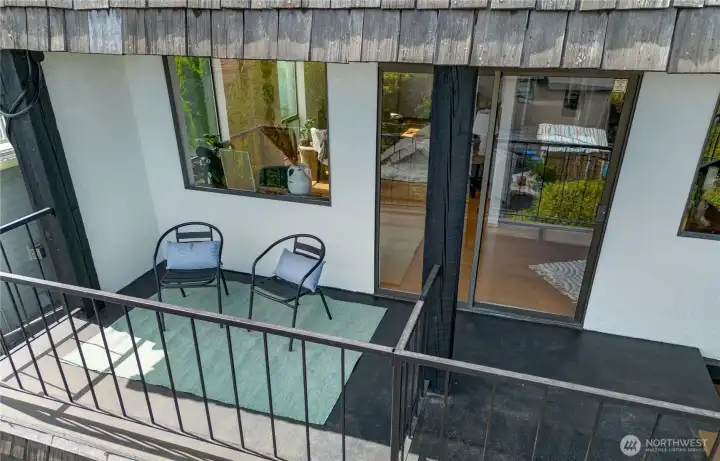 Step outside to enjoy fresh air, sunshine, and views across the surrounding neighborhood. Step outside to enjoy fresh air, sunshine, and views across the surrounding neighborhood.