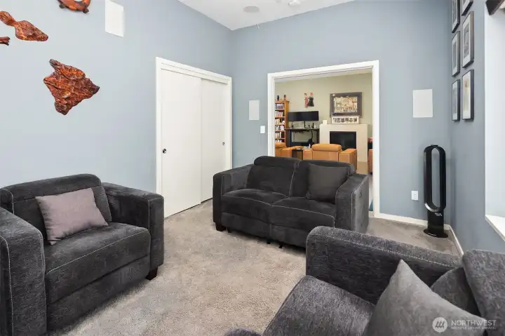 theater room/fourth bedroom