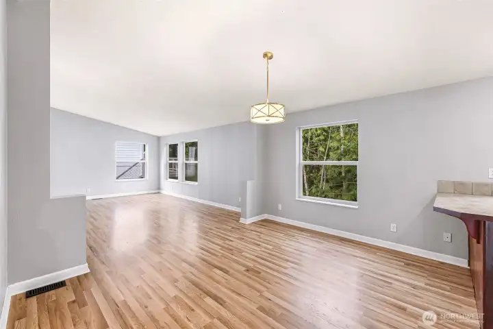 Dining & Living area