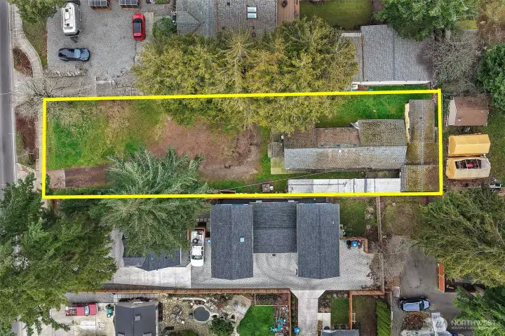 Yellow boundary lines are estimated- buyer to verify