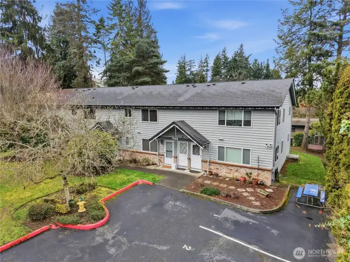 Boutique complex set back in the heart of Edmonds. Very quiet!