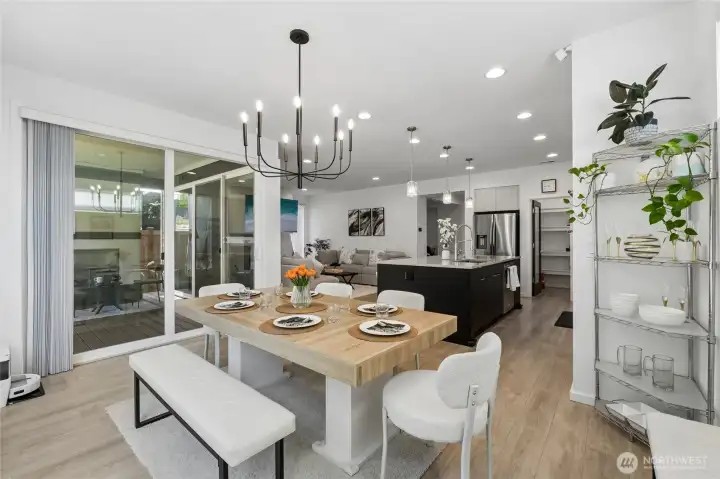 Dining room to kitchen