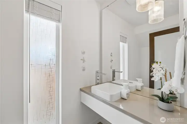 1/2 Bath main floor