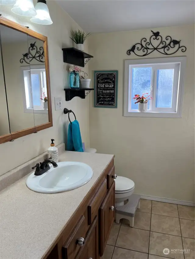 Full bathroom on the main floor