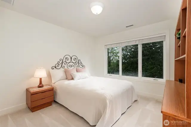 Guest Bedroom 2.
