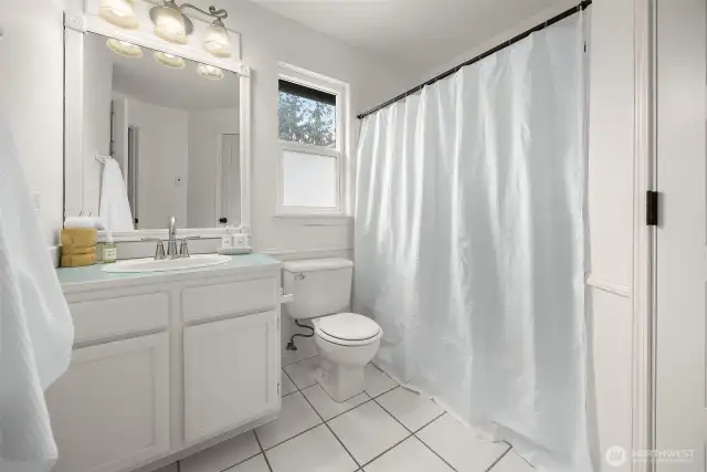 Upstairs Full Bath