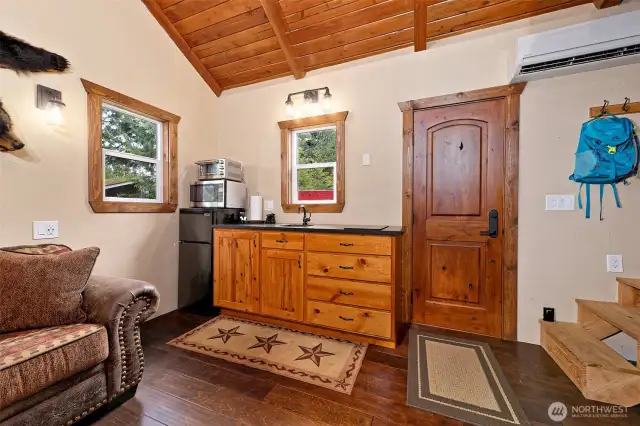 Sitting area with kitchen