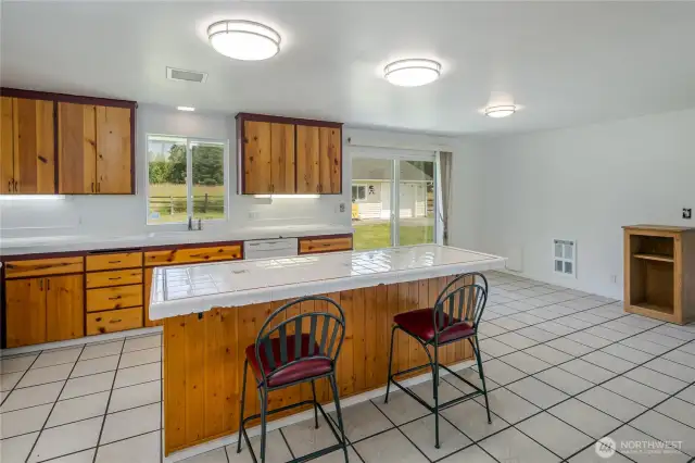 Lots of cabinets & counter space.