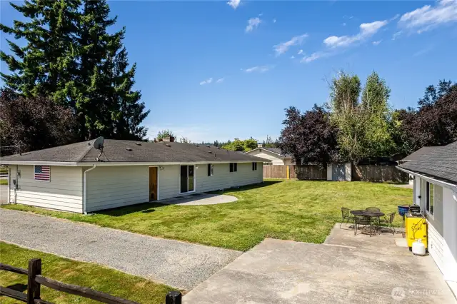 Flat lot with so many possibilities.