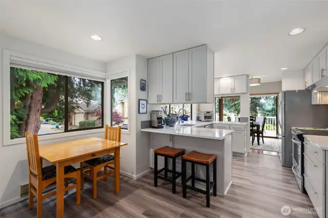 Another eating area off the kitchen