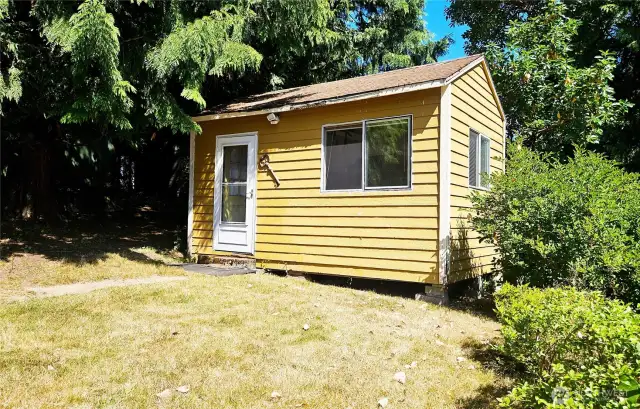Craft shed/office