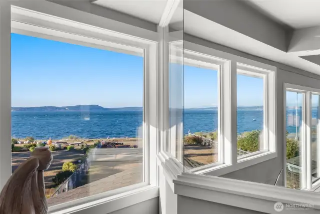 So much access to light and the outdoors from nearly every window