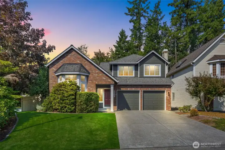 Welcome to the Willows- one of Klahanie's most desirable subdivisions