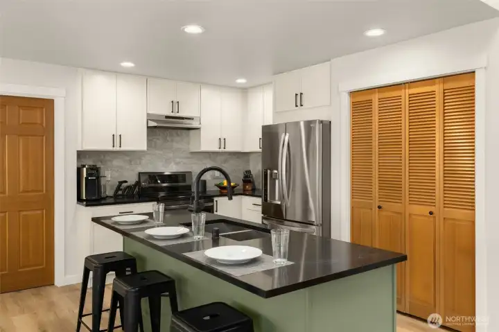 All-New Cabinets with Soft-Close Drawers & Doors