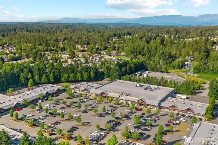 Shopping center within walking distance of this house. QFC, restaurants, medical & spas are all within reach!