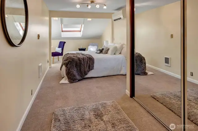 ~second bedroom upstairs