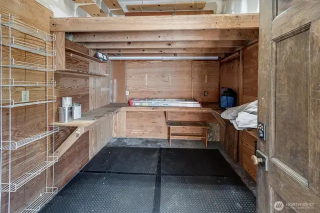~one of two shops under garage