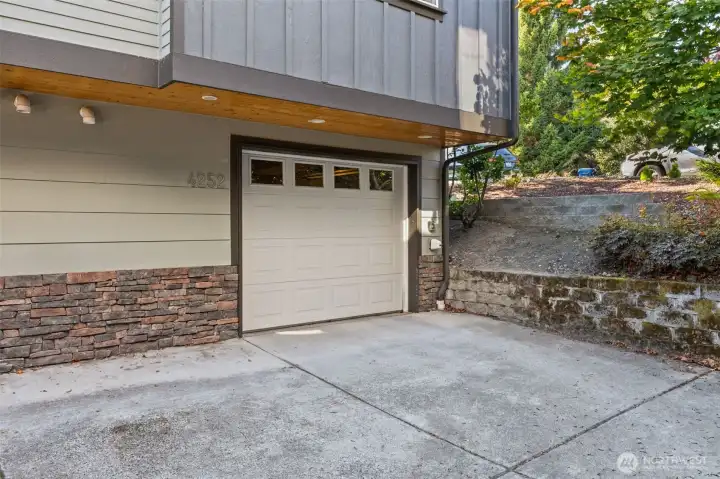 Wide driveway and garage access
