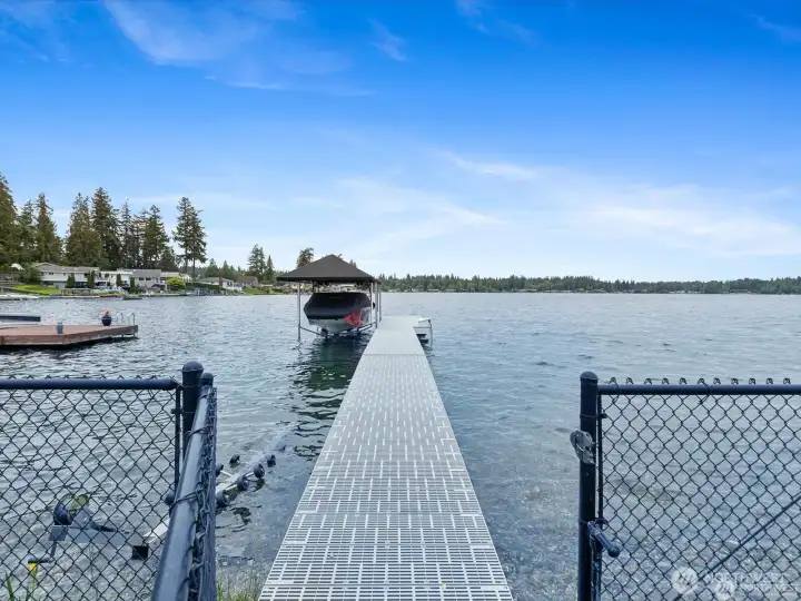 Imagine endless days spent swimming, boating, and paddleboarding—right from your own shoreline on Lake Goodwin.