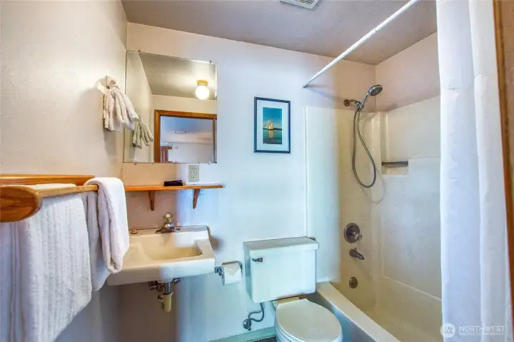 Main floor waterfront bathroom