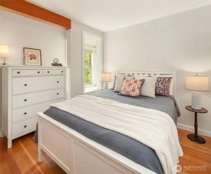 Guest bedroom