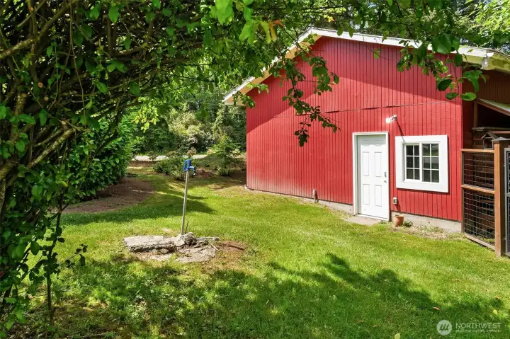 1200 Square foot garage/barn