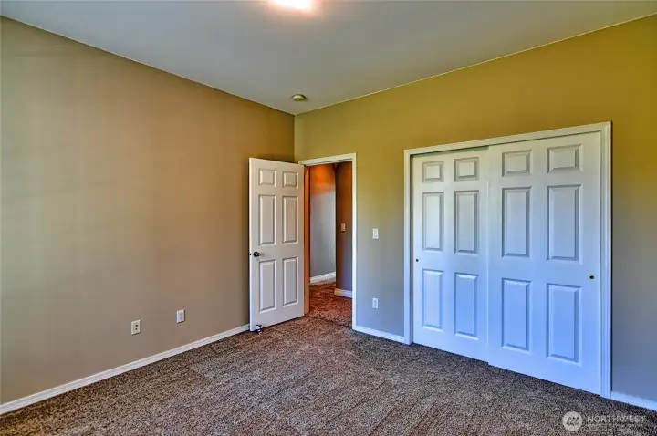 The other bedroom The other bedroom