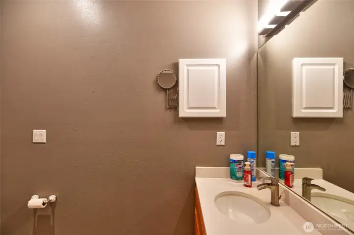 Bathroom in ADU, full bath to the left not seen in picture. Bathroom in ADU, full bath to the left not seen in picture.
