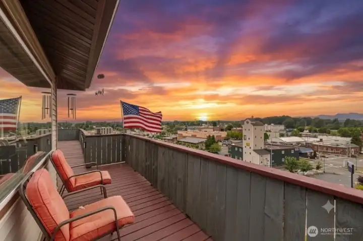 Sunset is virtually staged - though seller sees epic sunsets every night