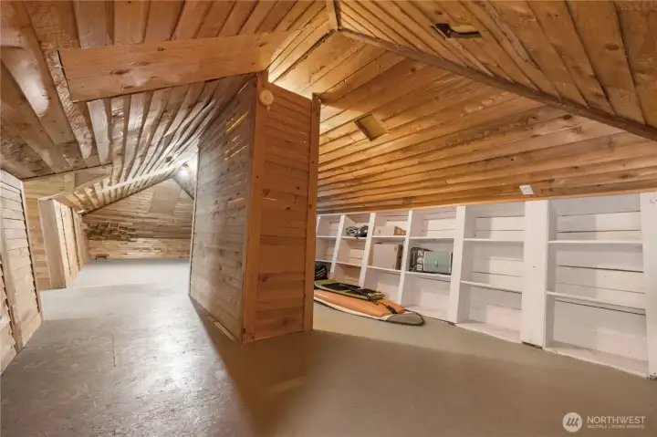 Attic space (ready for skylights and additional window!) Attic space (ready for skylights and additional window!)