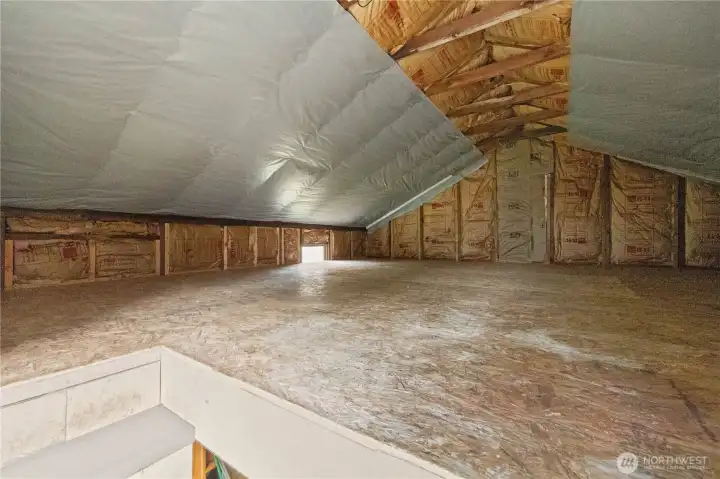 Detached shop loft Detached shop loft