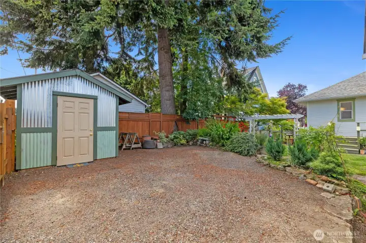Storage shed Storage shed