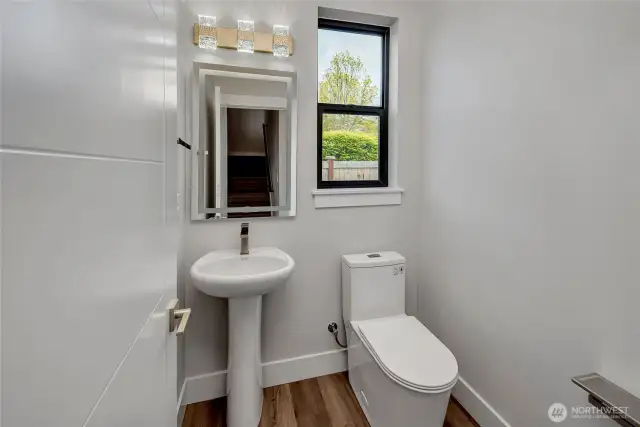 (Different unit, floor plan, & color scheme)