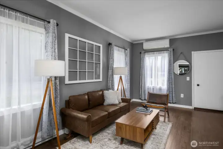Living  roon with front door
