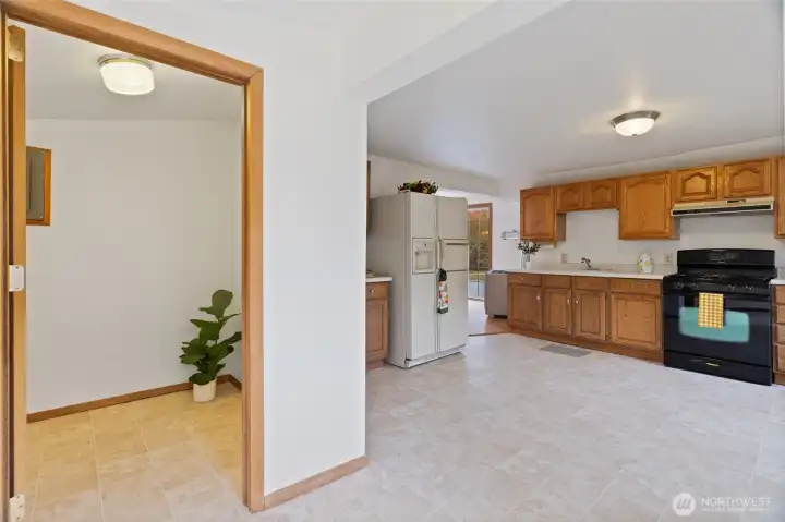 Enter to a large area & a walk-in pantry ...