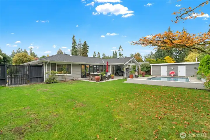 Fully fenced rear yard - the perfect spot for relaxing or play.