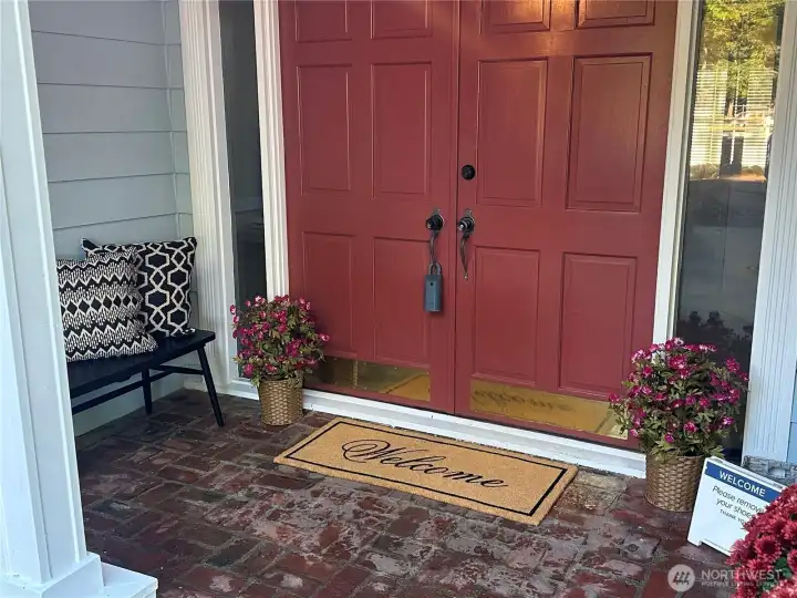Welcoming front entrance!