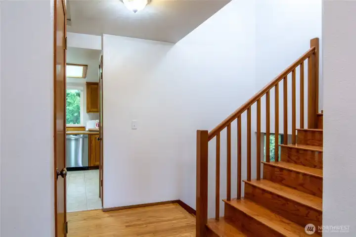 Stairs to upper floor /Stairs to lower floor