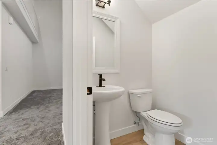 PHOTOS ARE FOR ILLUSTRATION PURPOSES