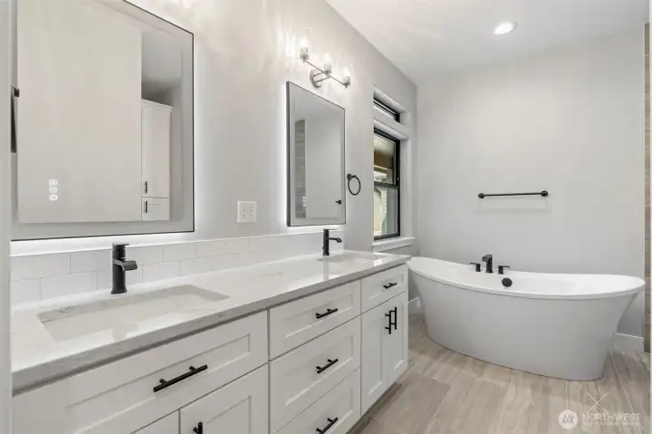 PHOTOS ARE FOR ILLUSTRATION PURPOSES