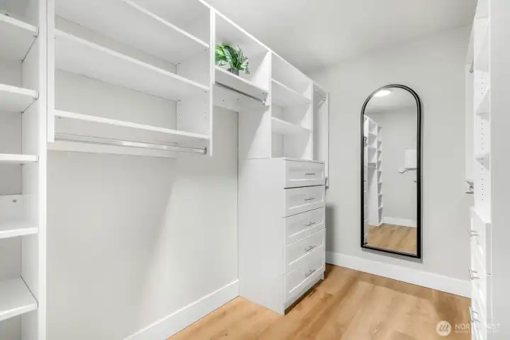 Large Primary bedroom walk-in closet.