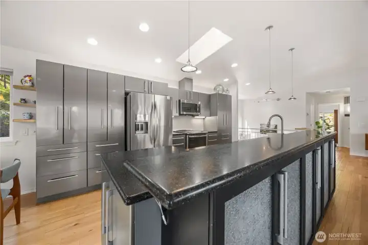 Entertainer's dream large kitchen in the heart of the homw.