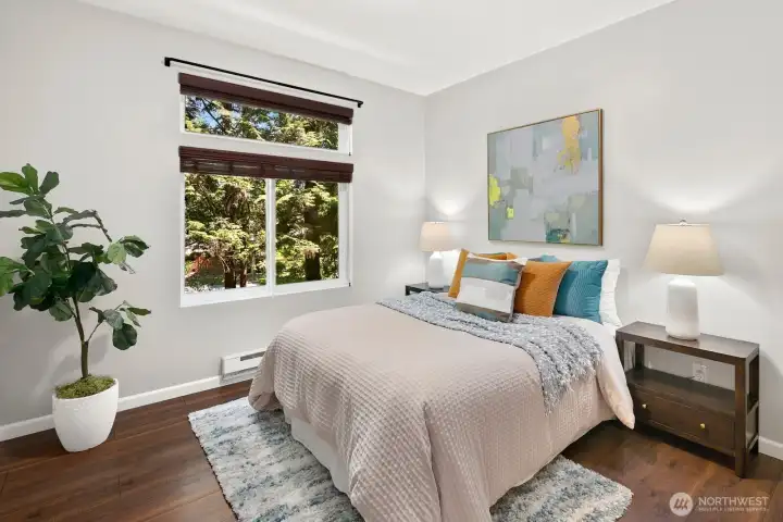 Second bedroom.