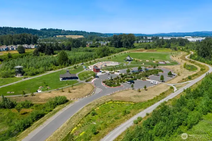Van Doren's Landing Park - recently renovated offering a park shelter, picnic and lawn areas, playgrounds and a convenient trailhead for the Green River Trail.
