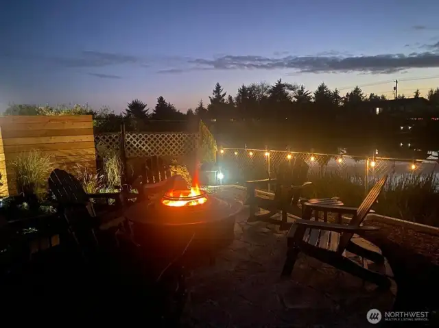 The fire pit area is absolute perfection to enjoy our beautiful evenings.