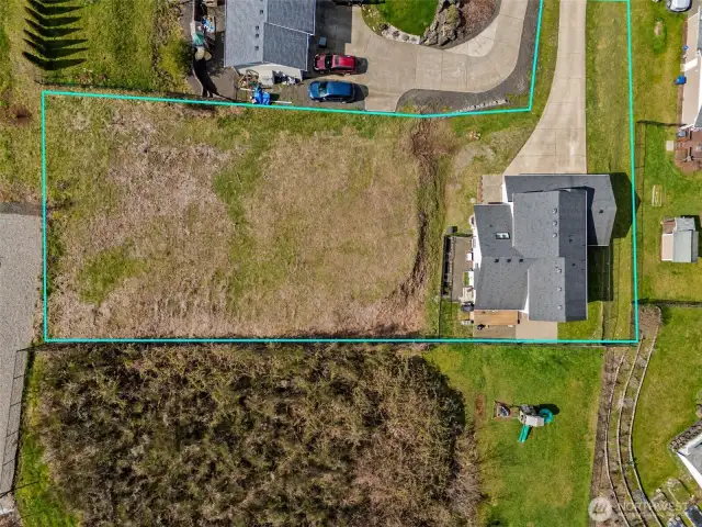 This home is close to so many outdoor amenities. Even Summit Lake, located east of McCleary, is a popular spot for fishing and boating, with species such as rainbow trout and largemouth bass inhabiting its waters.